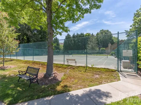 905 Red Oak Drive Hendersonville NC 28791