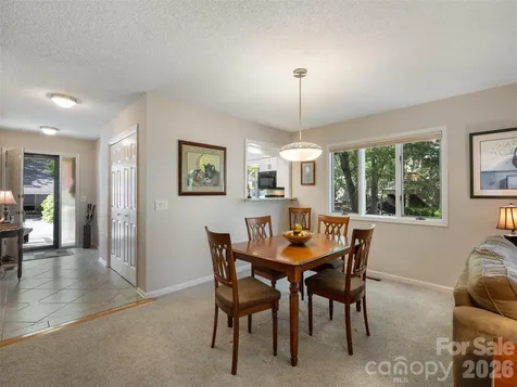 905 Red Oak Drive Hendersonville NC 28791