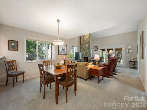 905 Red Oak Drive Hendersonville NC 28791