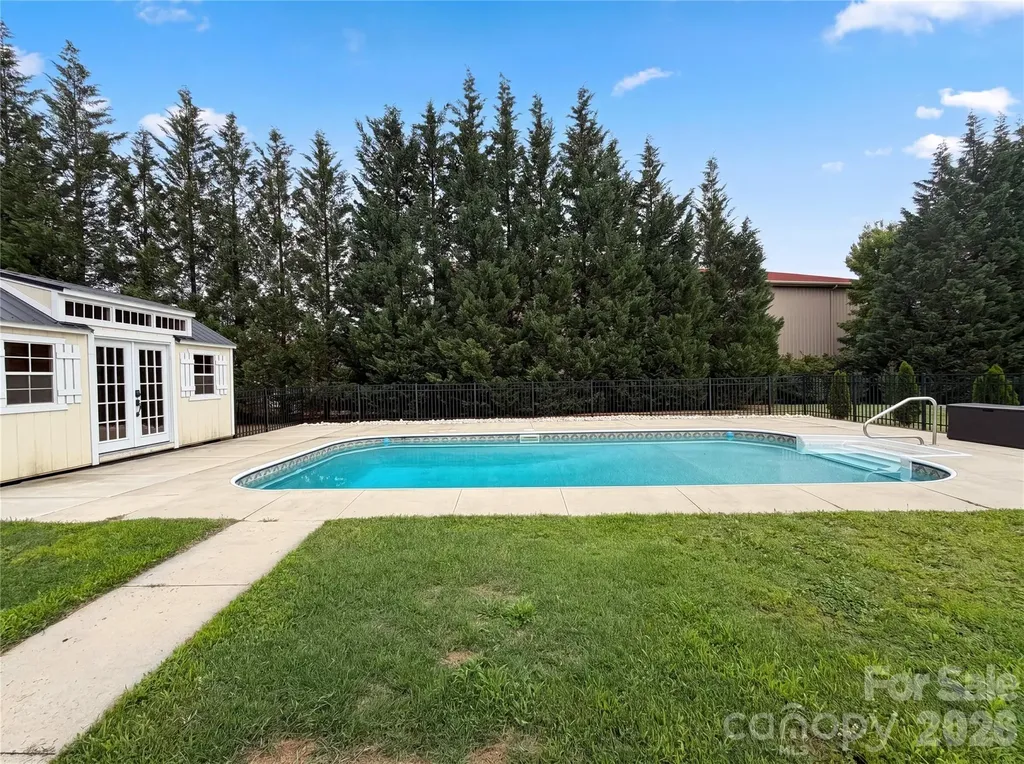 1417 Mcbeth Drive Kannapolis NC 28083