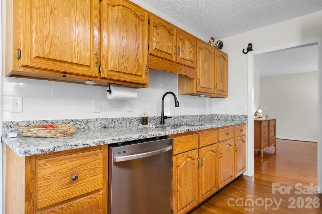 2990 Clarks Chapel Road Lenoir NC 28645