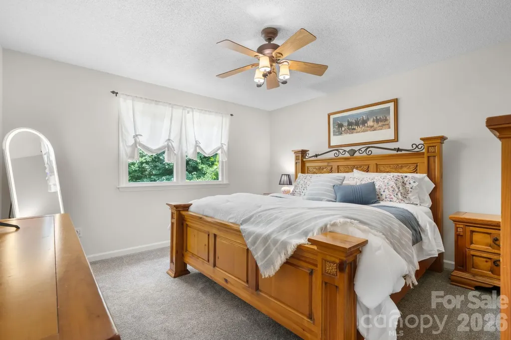 2990 Clarks Chapel Road Lenoir NC 28645