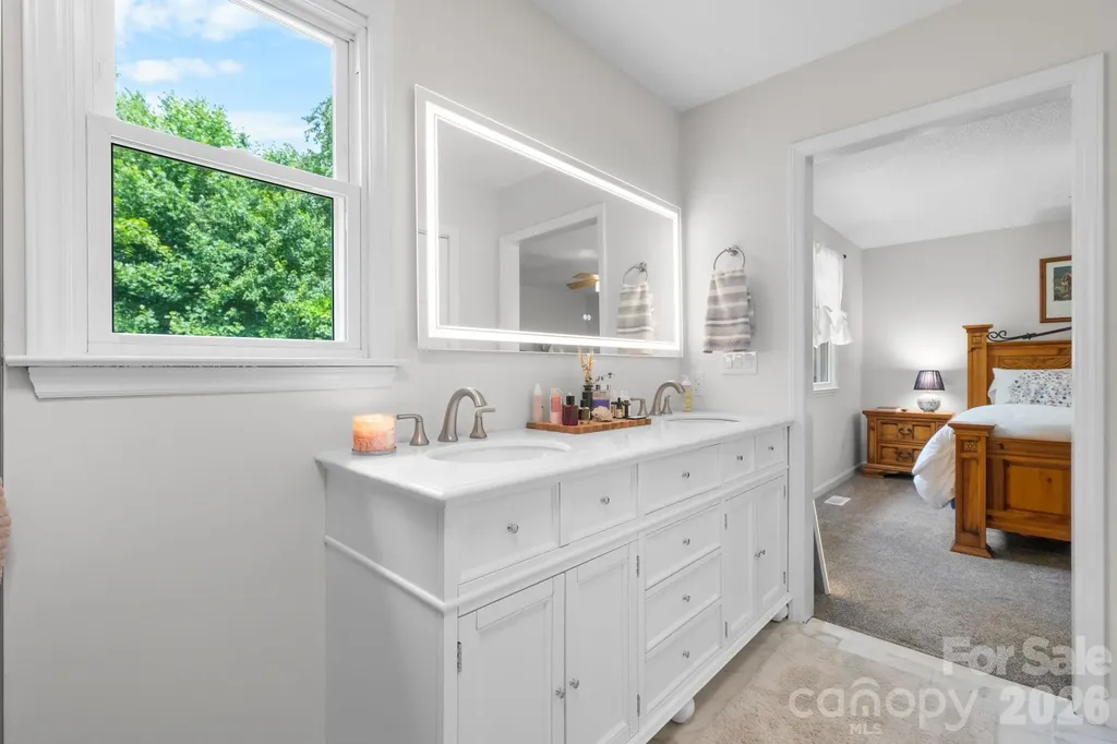 2990 Clarks Chapel Road Lenoir NC 28645