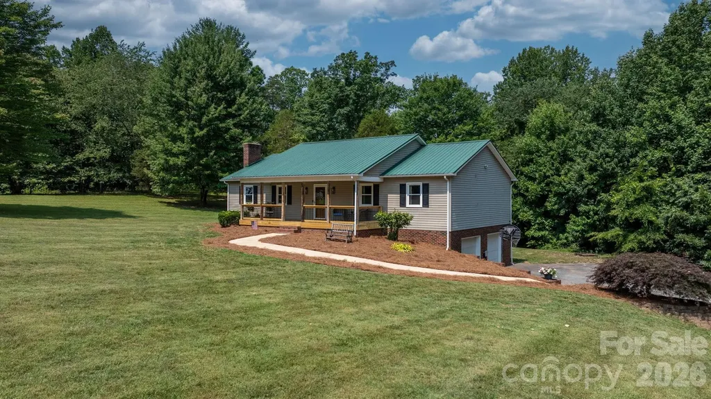 2990 Clarks Chapel Road Lenoir NC 28645