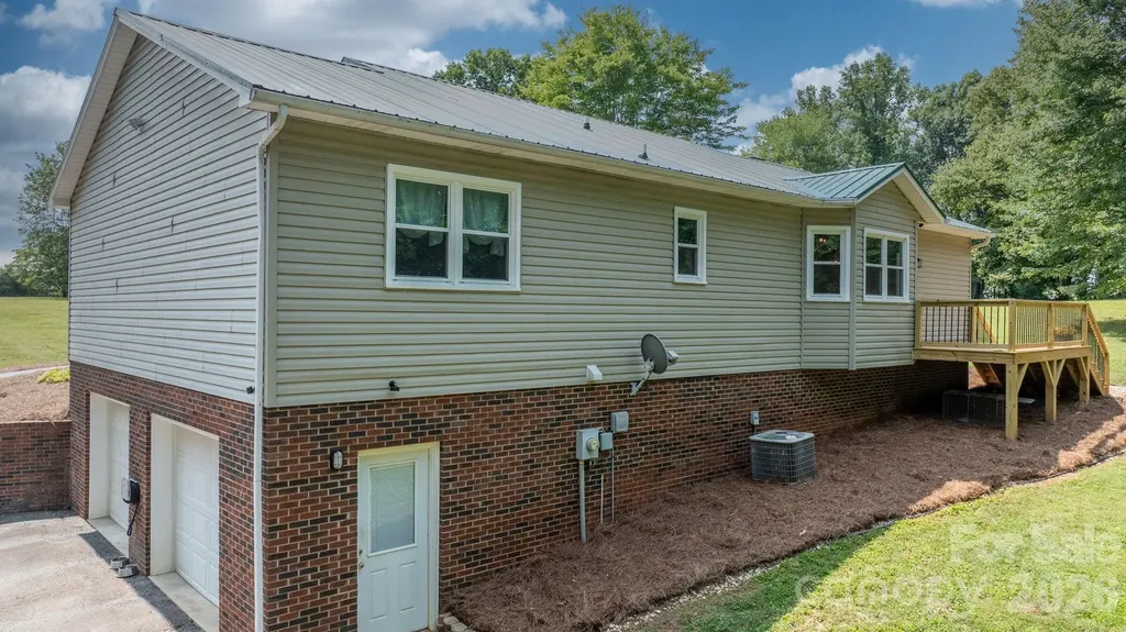 2990 Clarks Chapel Road Lenoir NC 28645