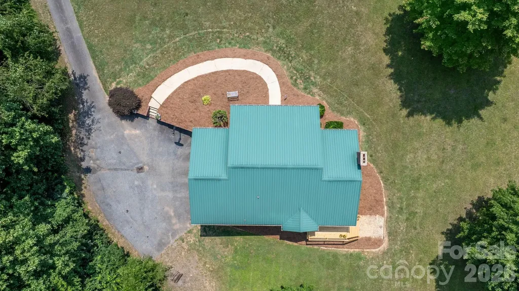 2990 Clarks Chapel Road Lenoir NC 28645