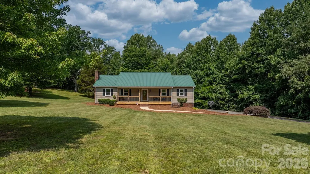 2990 Clarks Chapel Road Lenoir NC 28645