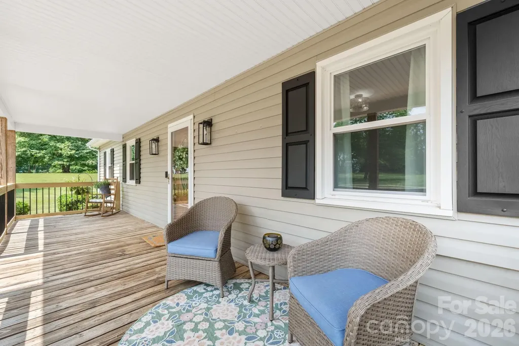 2990 Clarks Chapel Road Lenoir NC 28645