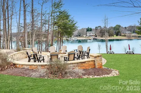 106 Nablus Trail Mooresville NC 28117