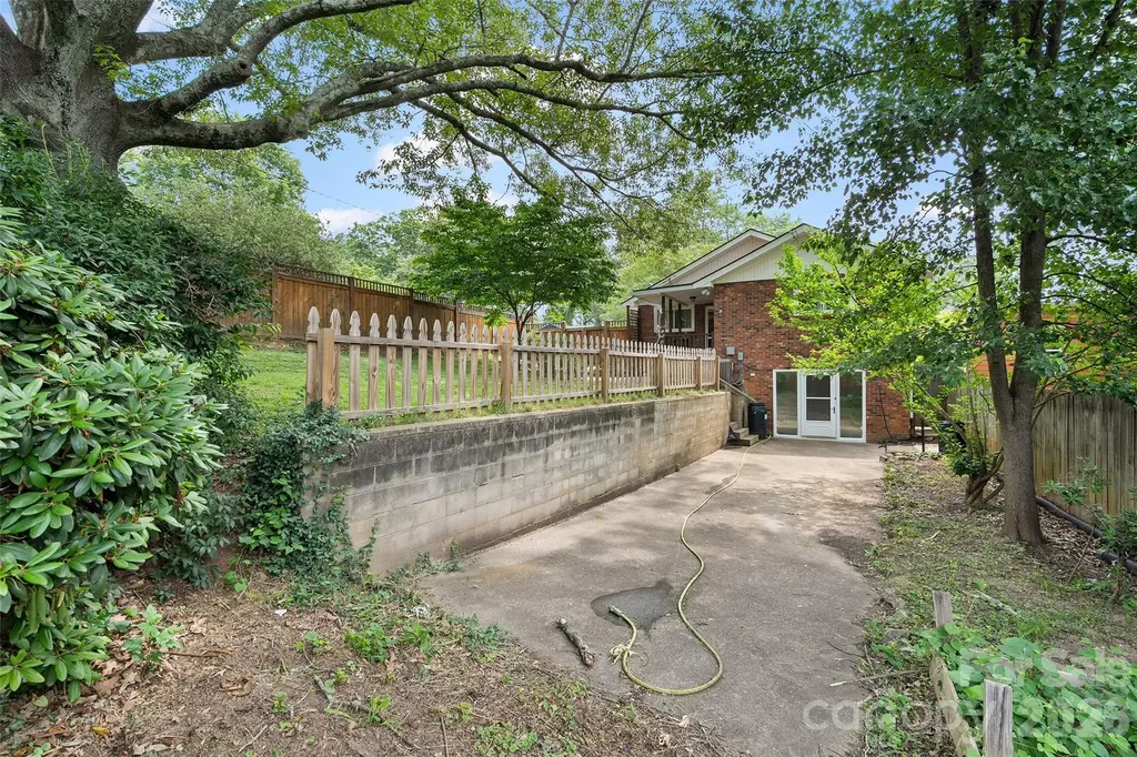 155 Michigan Avenue Asheville NC 28806