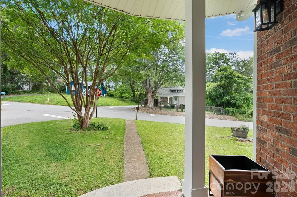 155 Michigan Avenue Asheville NC 28806