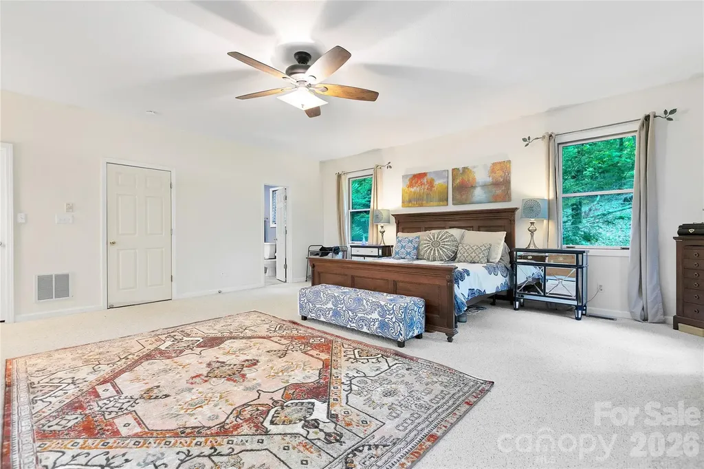 154 Chestnut Lane Cedar Mountain NC 28718