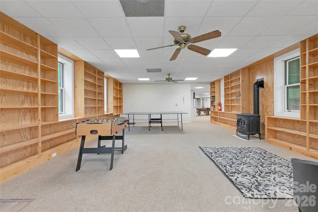 154 Chestnut Lane Cedar Mountain NC 28718