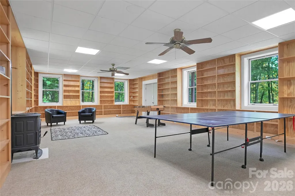 154 Chestnut Lane Cedar Mountain NC 28718