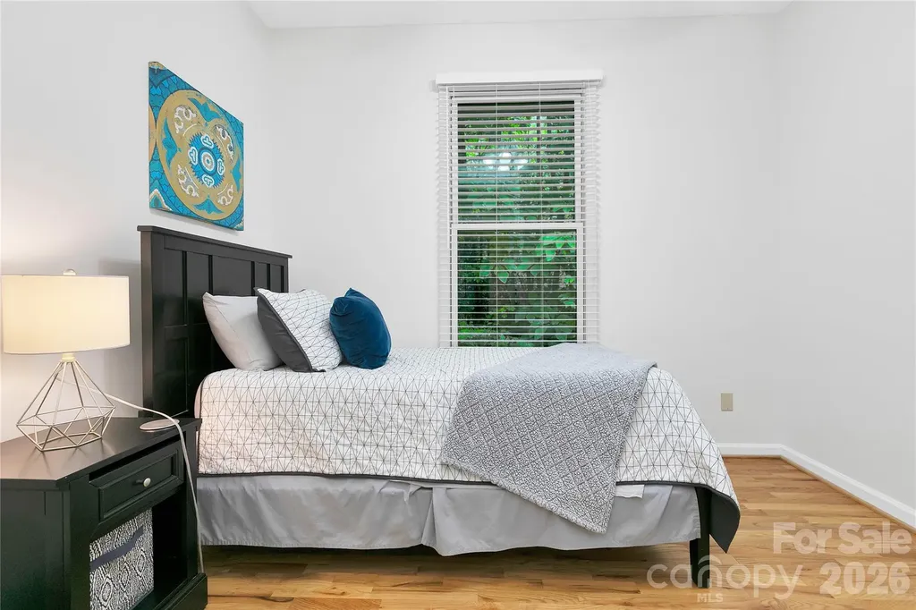 154 Chestnut Lane Cedar Mountain NC 28718