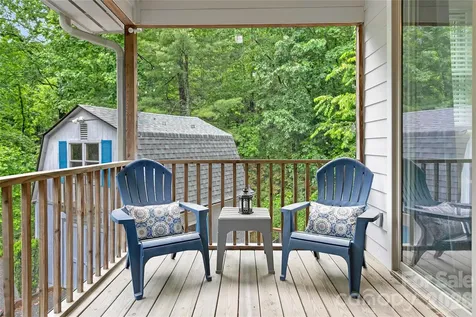 154 Chestnut Lane Cedar Mountain NC 28718