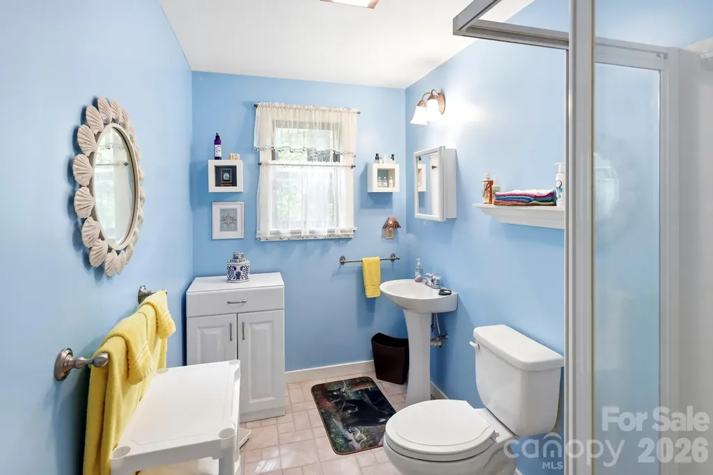 37 Pine Bluff Road Hendersonville NC 28792