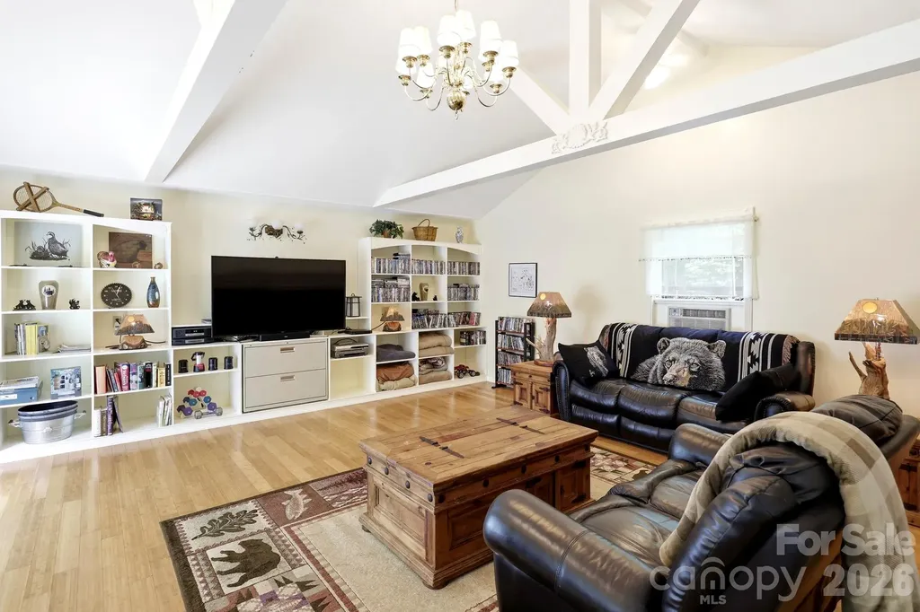 37 Pine Bluff Road Hendersonville NC 28792