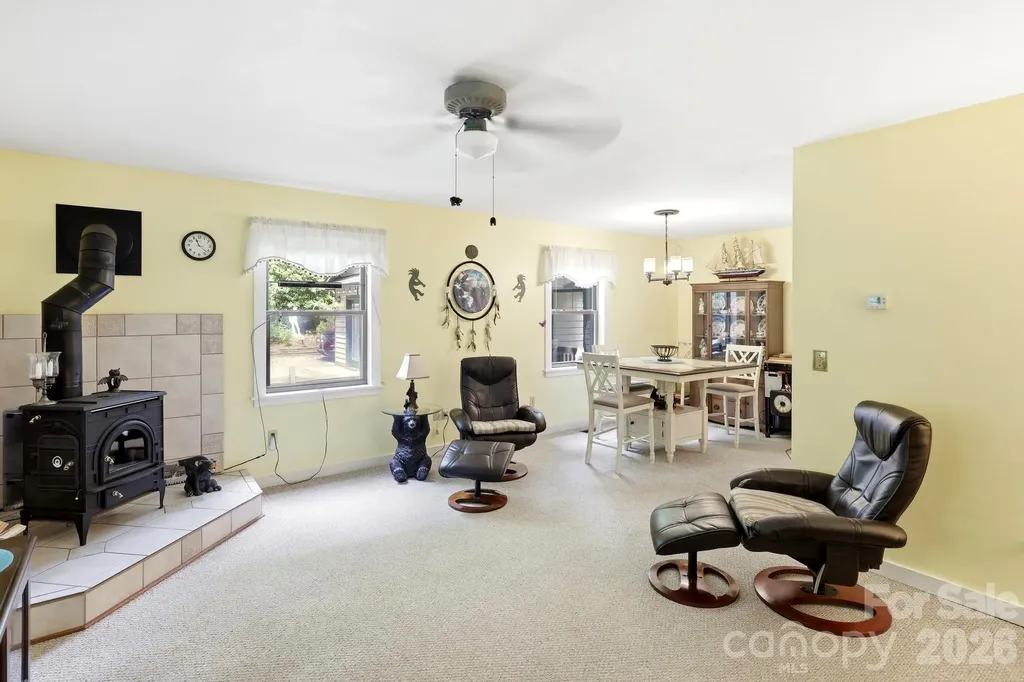 37 Pine Bluff Road Hendersonville NC 28792