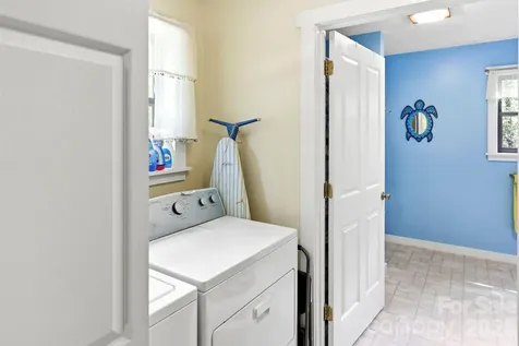 37 Pine Bluff Road Hendersonville NC 28792