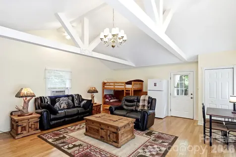 37 Pine Bluff Road Hendersonville NC 28792