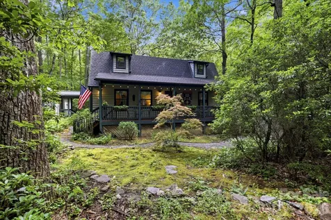 37 Pine Bluff Road Hendersonville NC 28792