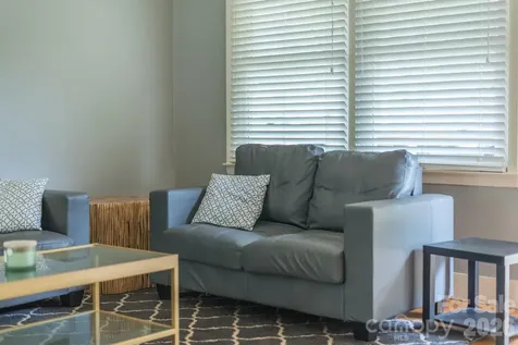 16 Oakley Dogwood Drive Asheville NC 28803