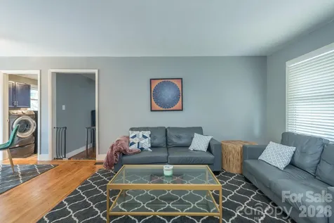 16 Oakley Dogwood Drive Asheville NC 28803