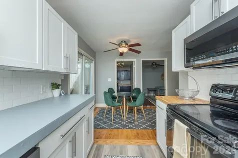 16 Oakley Dogwood Drive Asheville NC 28803