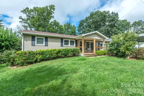 16 Oakley Dogwood Drive Asheville NC 28803