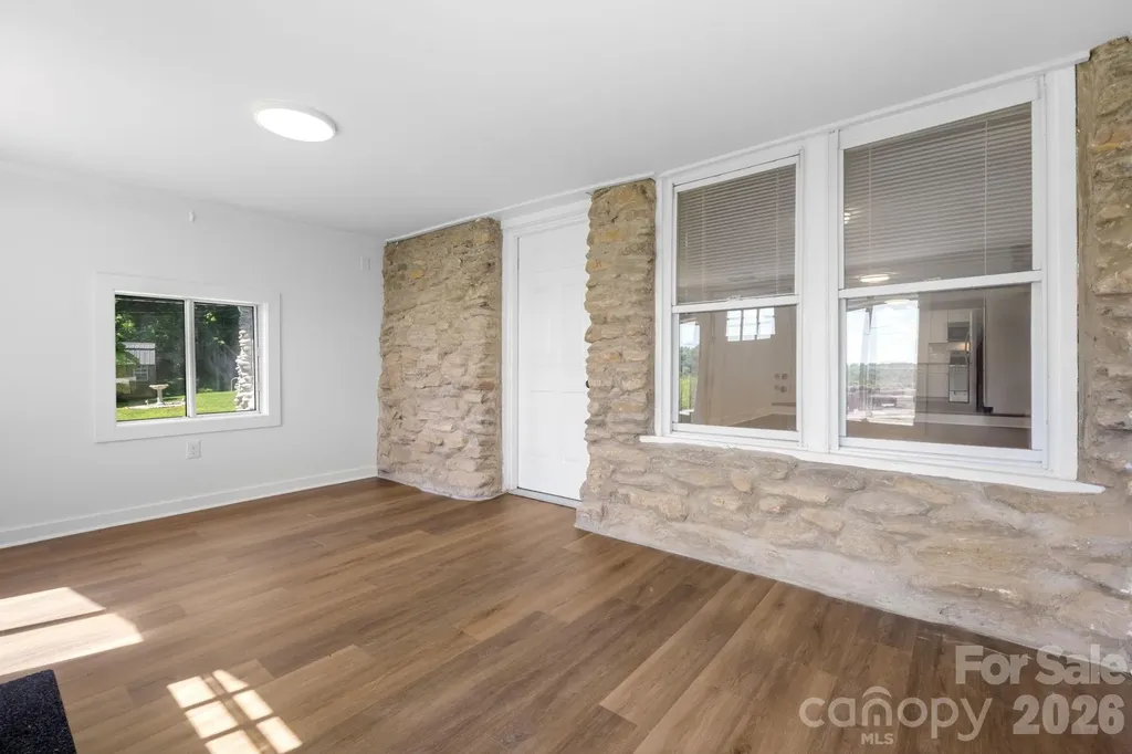 65 Mcdowell Street Old Fort NC 28762