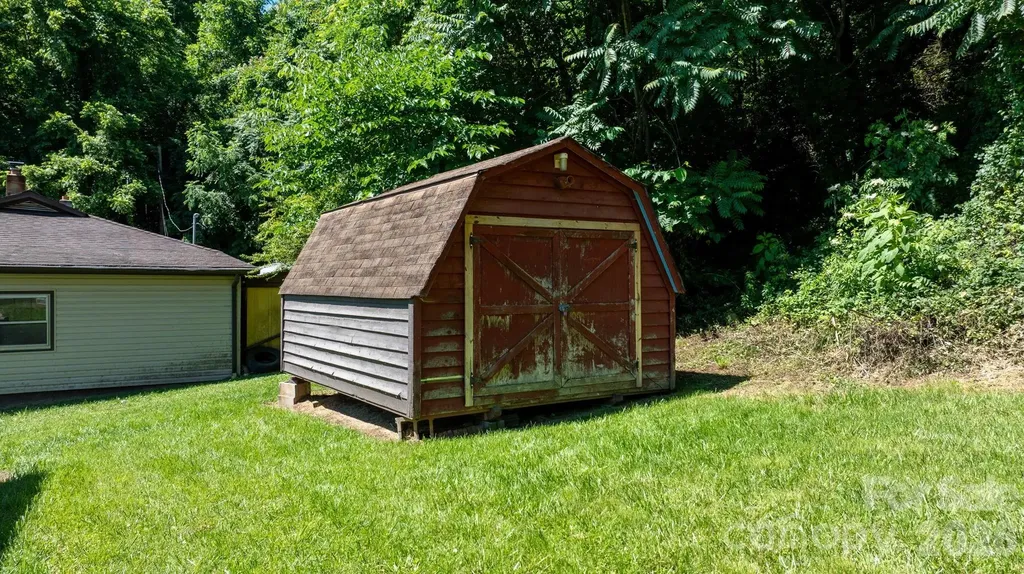 65 Mcdowell Street Old Fort NC 28762