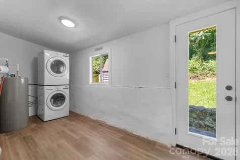 65 Mcdowell Street Old Fort NC 28762