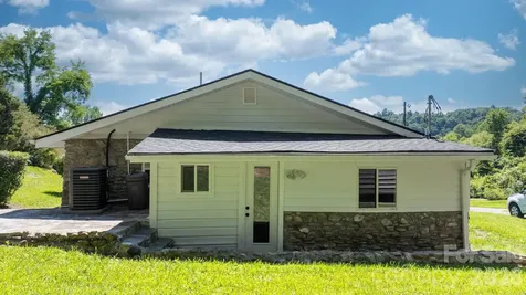 65 Mcdowell Street Old Fort NC 28762