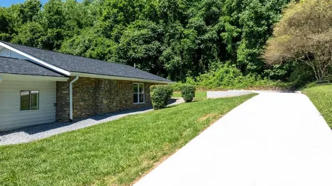 65 Mcdowell Street Old Fort NC 28762
