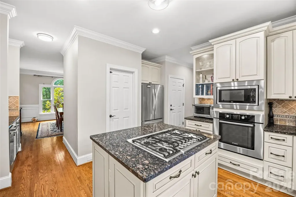 4709 Coburn Court Charlotte NC 28277