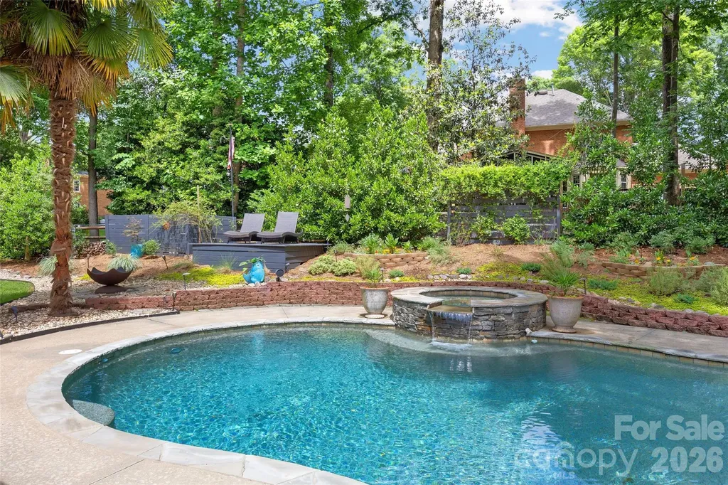 4709 Coburn Court Charlotte NC 28277
