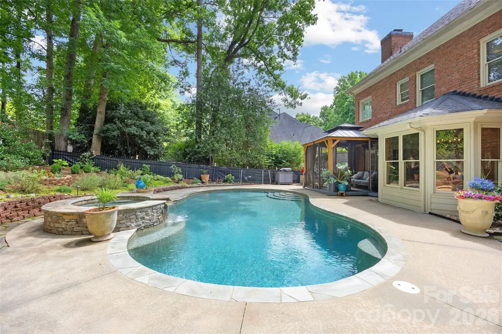 4709 Coburn Court Charlotte NC 28277