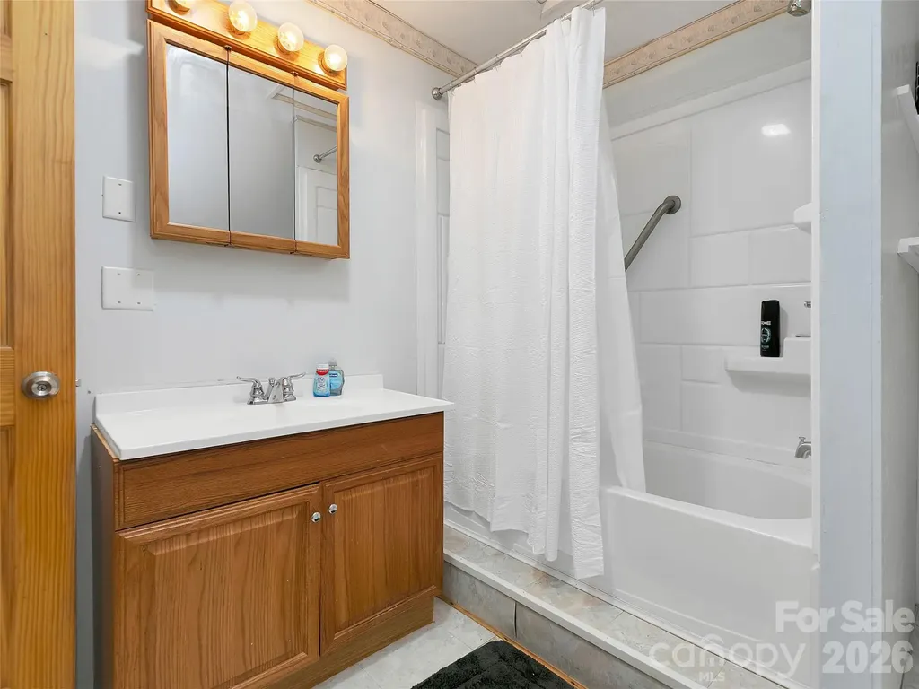 166 Virginia Brock Road Lake Toxaway NC 28747