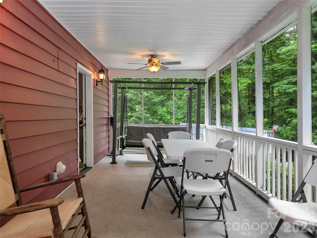 166 Virginia Brock Road Lake Toxaway NC 28747