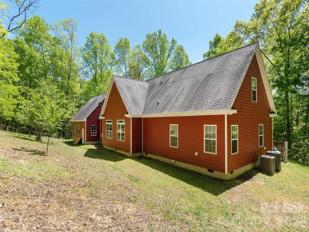 166 Virginia Brock Road Lake Toxaway NC 28747