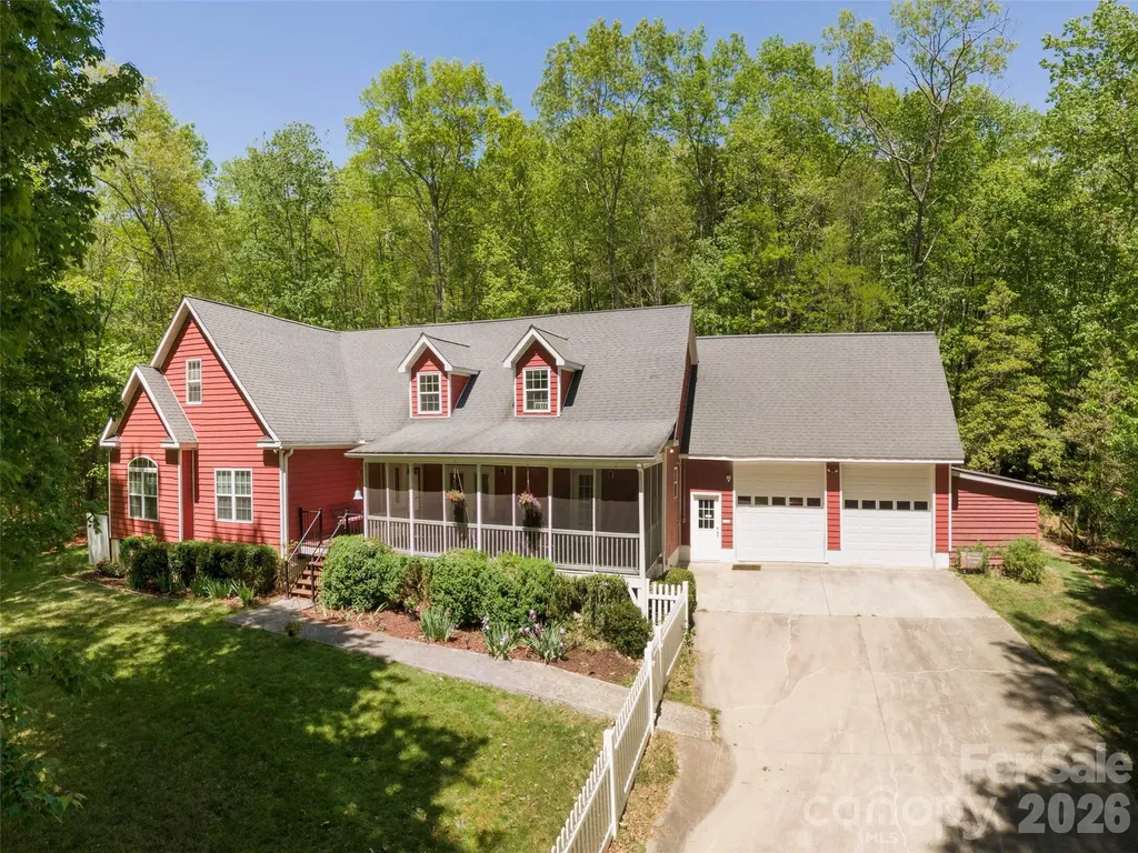 166 Virginia Brock Road Lake Toxaway NC 28747