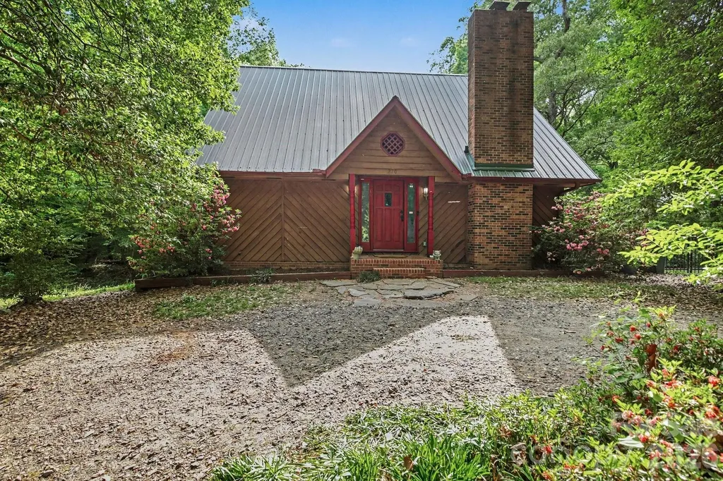 270 Oakland Avenue Mocksville NC 27028