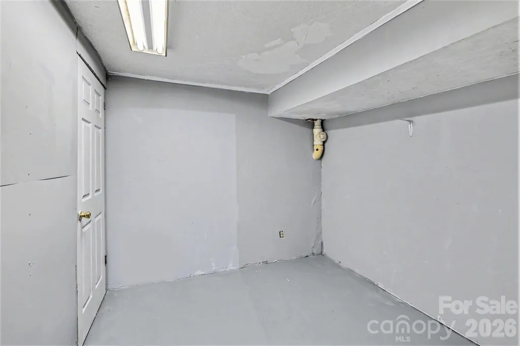270 Oakland Avenue Mocksville NC 27028