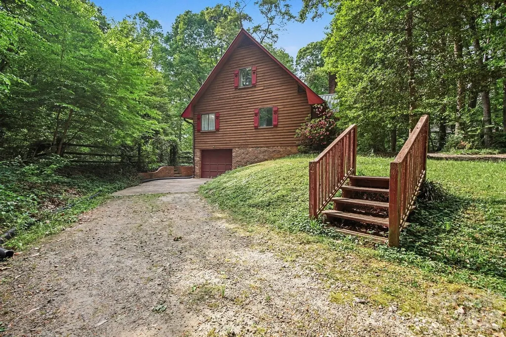 270 Oakland Avenue Mocksville NC 27028