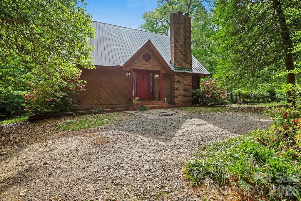 270 Oakland Avenue Mocksville NC 27028
