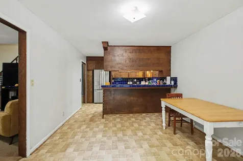 270 Oakland Avenue Mocksville NC 27028