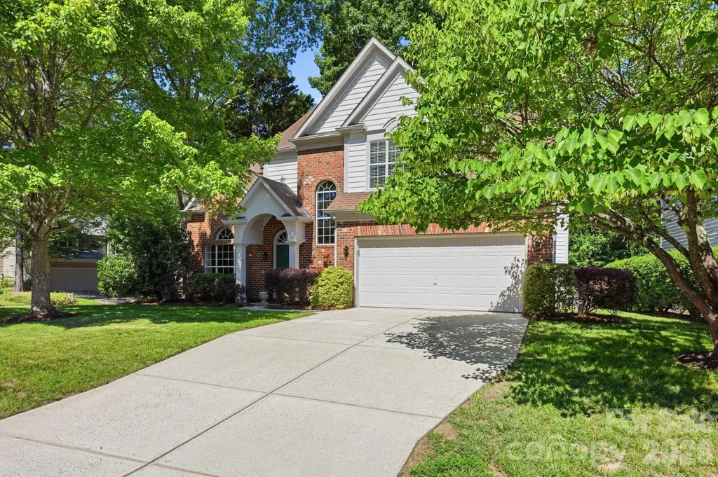 5910 Chinquapin Court Charlotte NC 28269