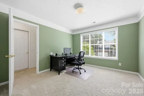 5910 Chinquapin Court Charlotte NC 28269