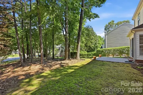 5910 Chinquapin Court Charlotte NC 28269